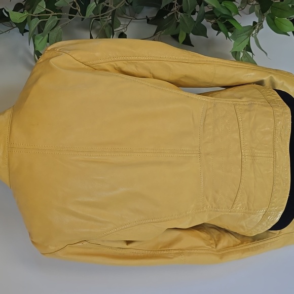 Mauritius Womens Yellow Leather Moto Jacket - Picture 3 of 10
